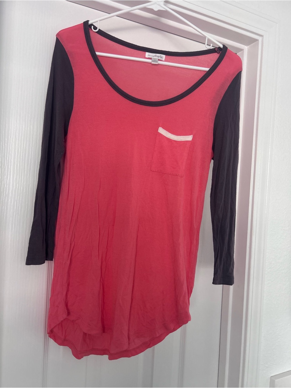 Charming Charlie Coral Scoop Neck Long Sleeve Tee with gray Sleeves